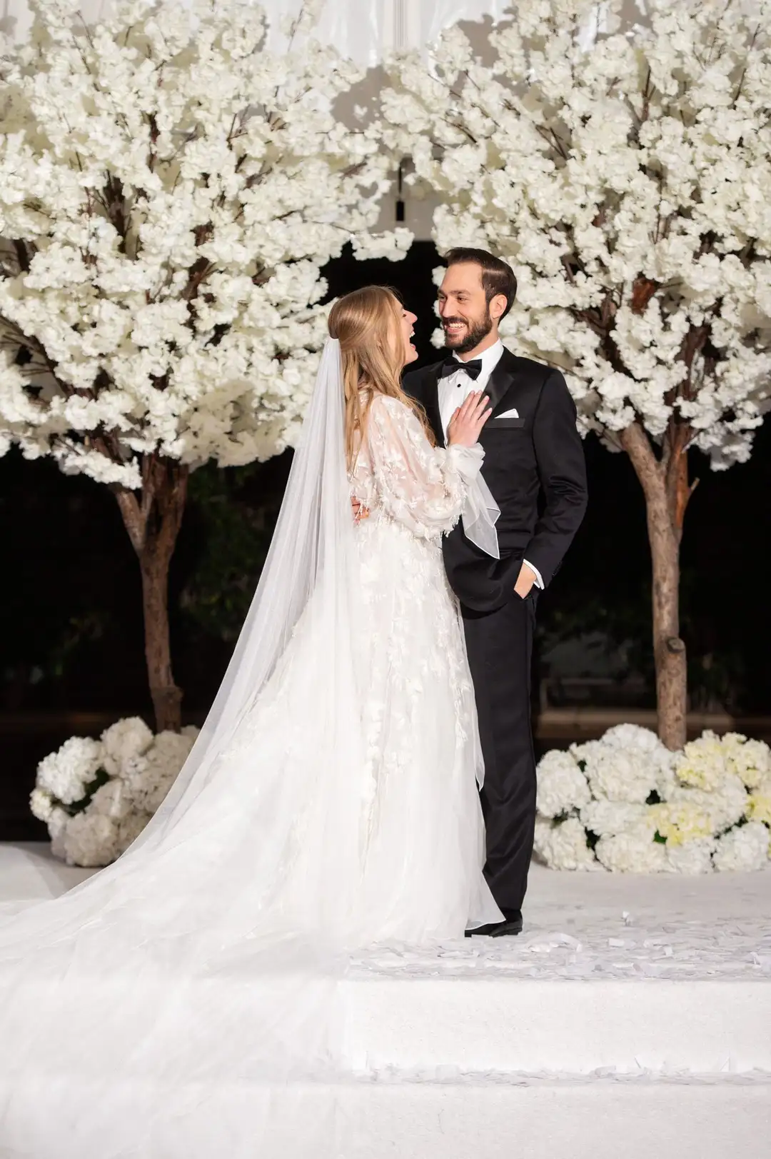 Wedding with Rich, Romantic Décor at Luxury Hotel in Beverly Hills ...