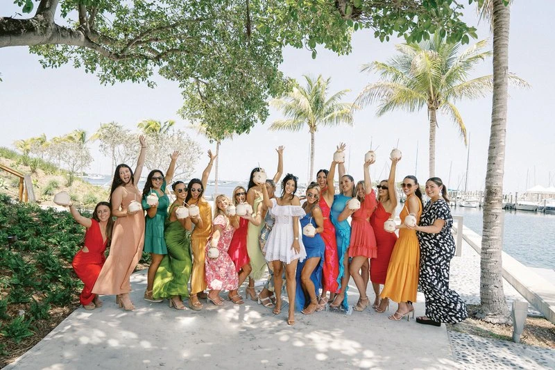 How to Have a Wedding Without Bridesmaids